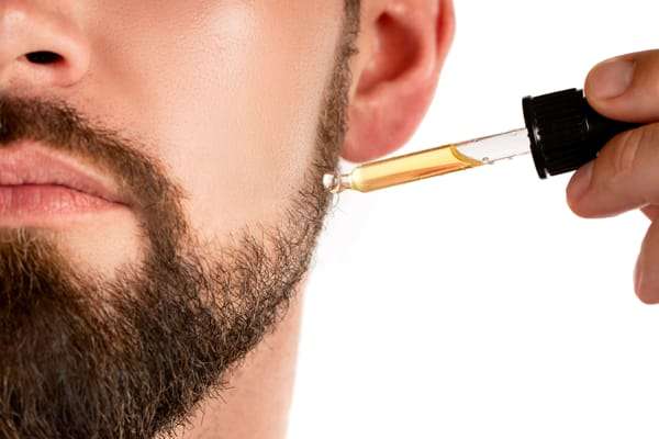 Rytuał pielęgnacji brody: jak właściwie stosować olejki do brody?